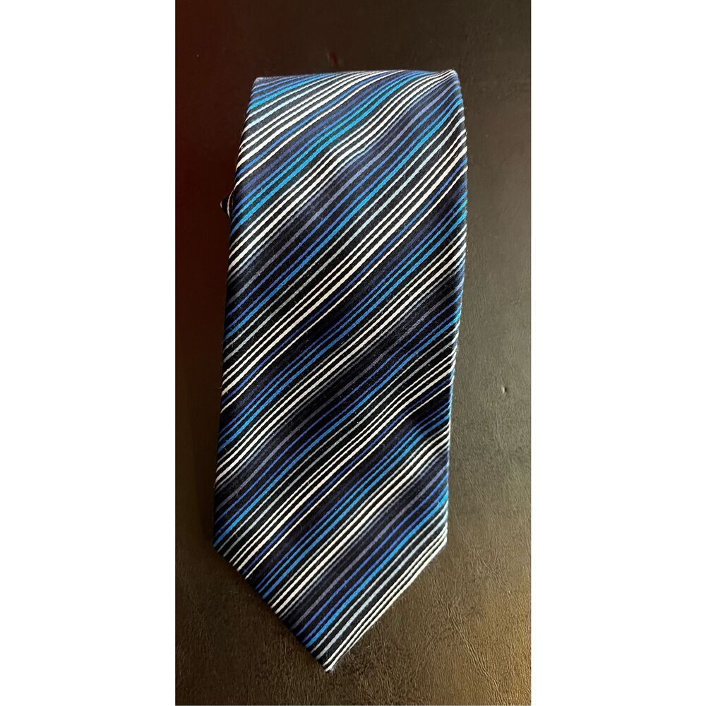 Duchamp London tie